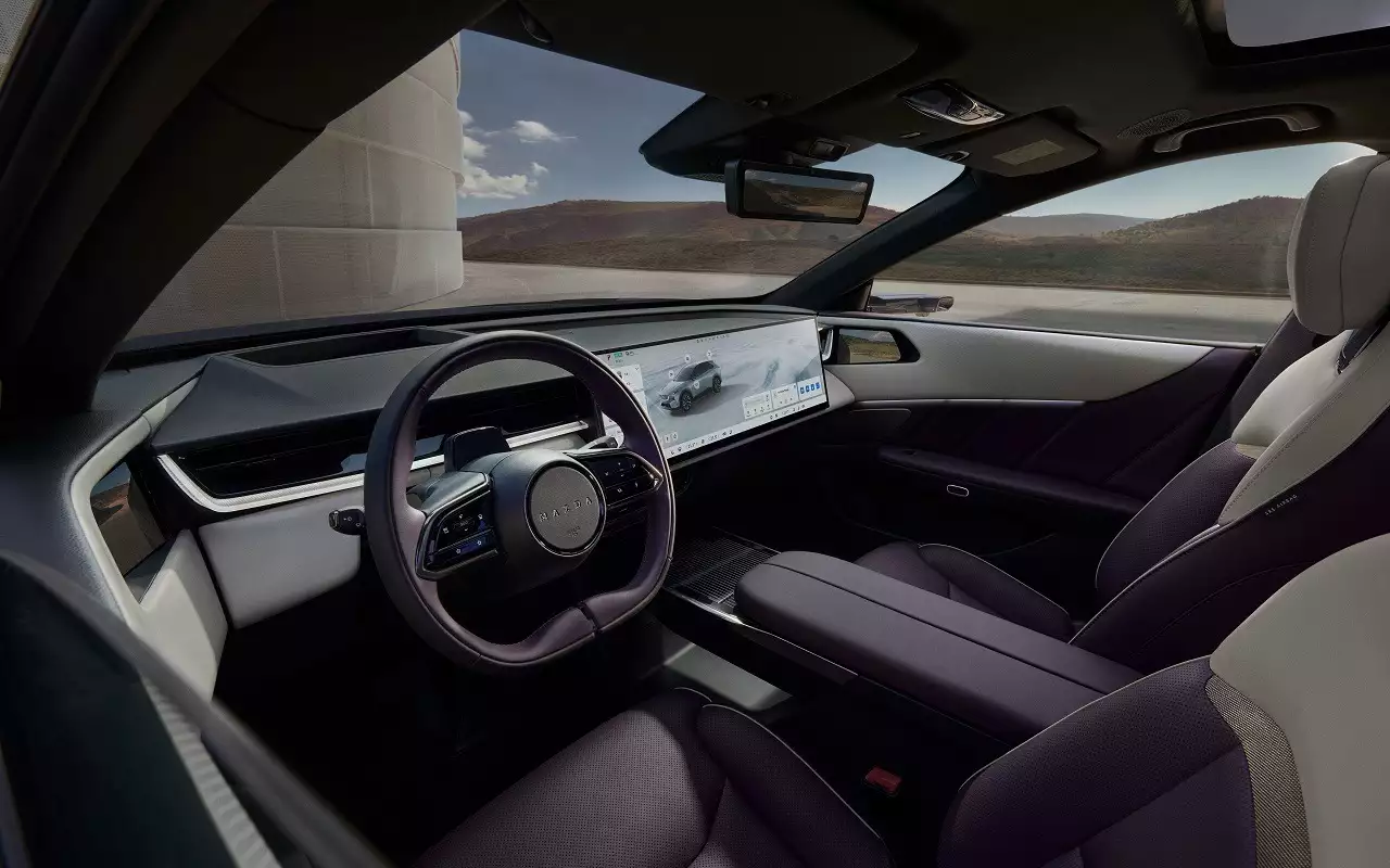 Интерьер Mazda CX-6e
