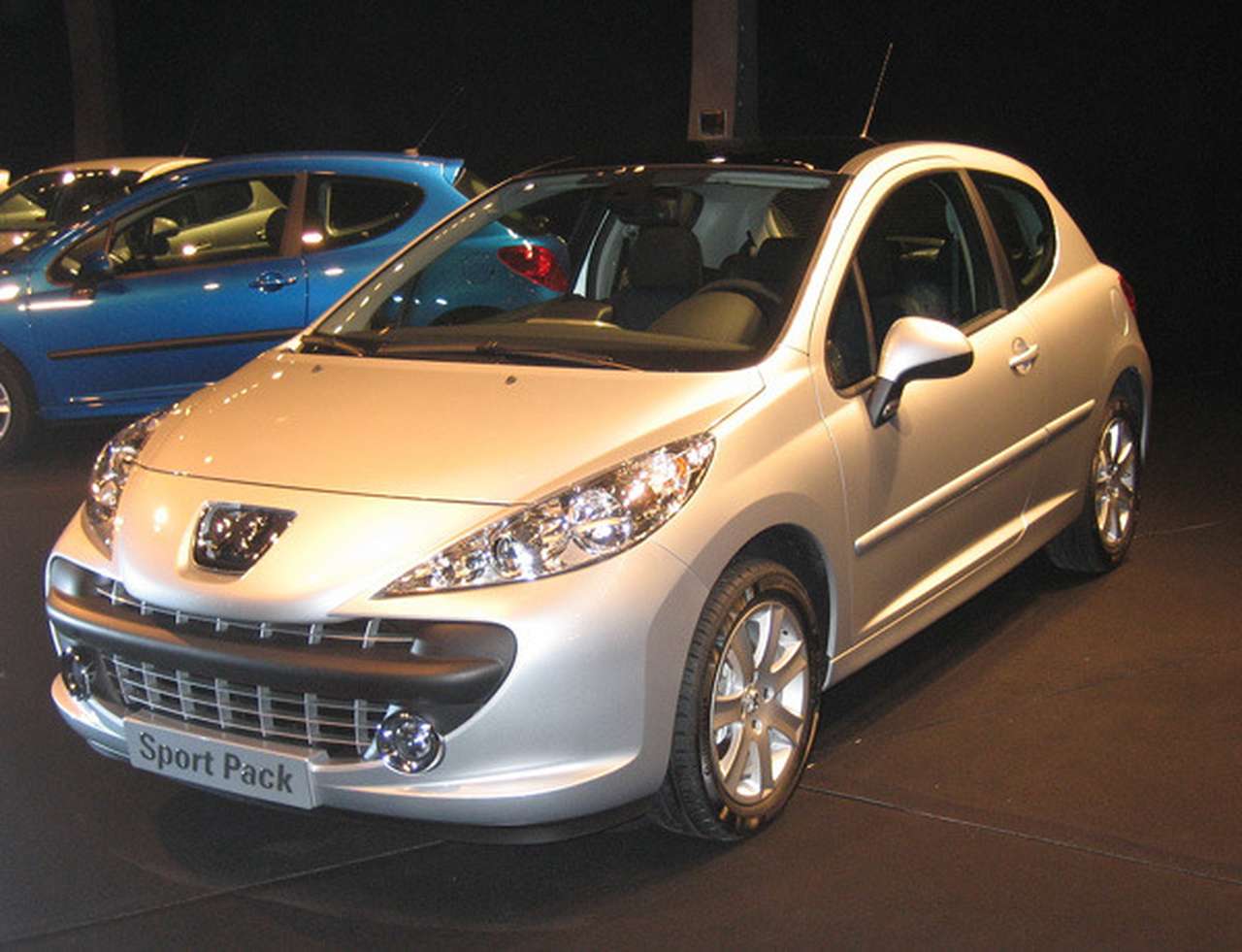 Новый Peugeot 207 представили в Париже