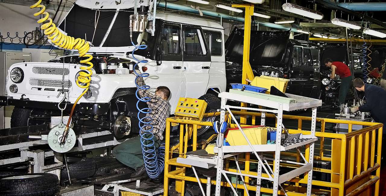 Вседорожники на платформе «Кортеж» выпустят на УАЗе