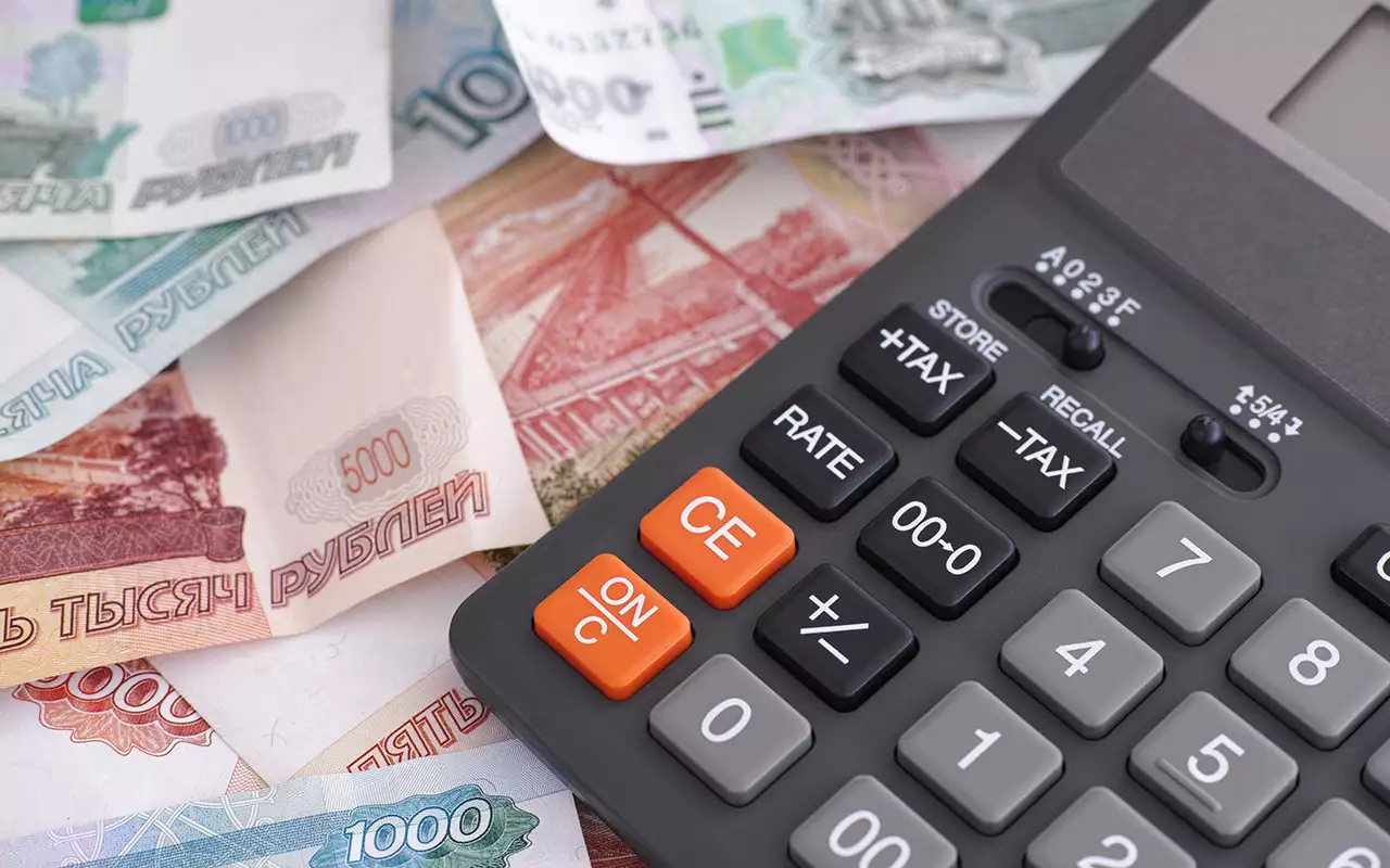 Утильсбор повысили, а денег в казну стало поступать меньше. Минфин объяснил причину