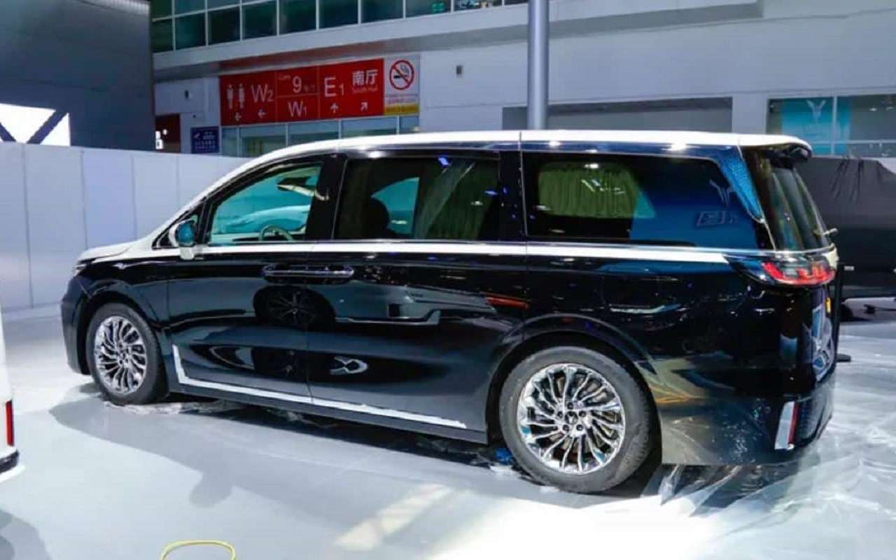 Voyah Dreamer Private Customized Edition 2024