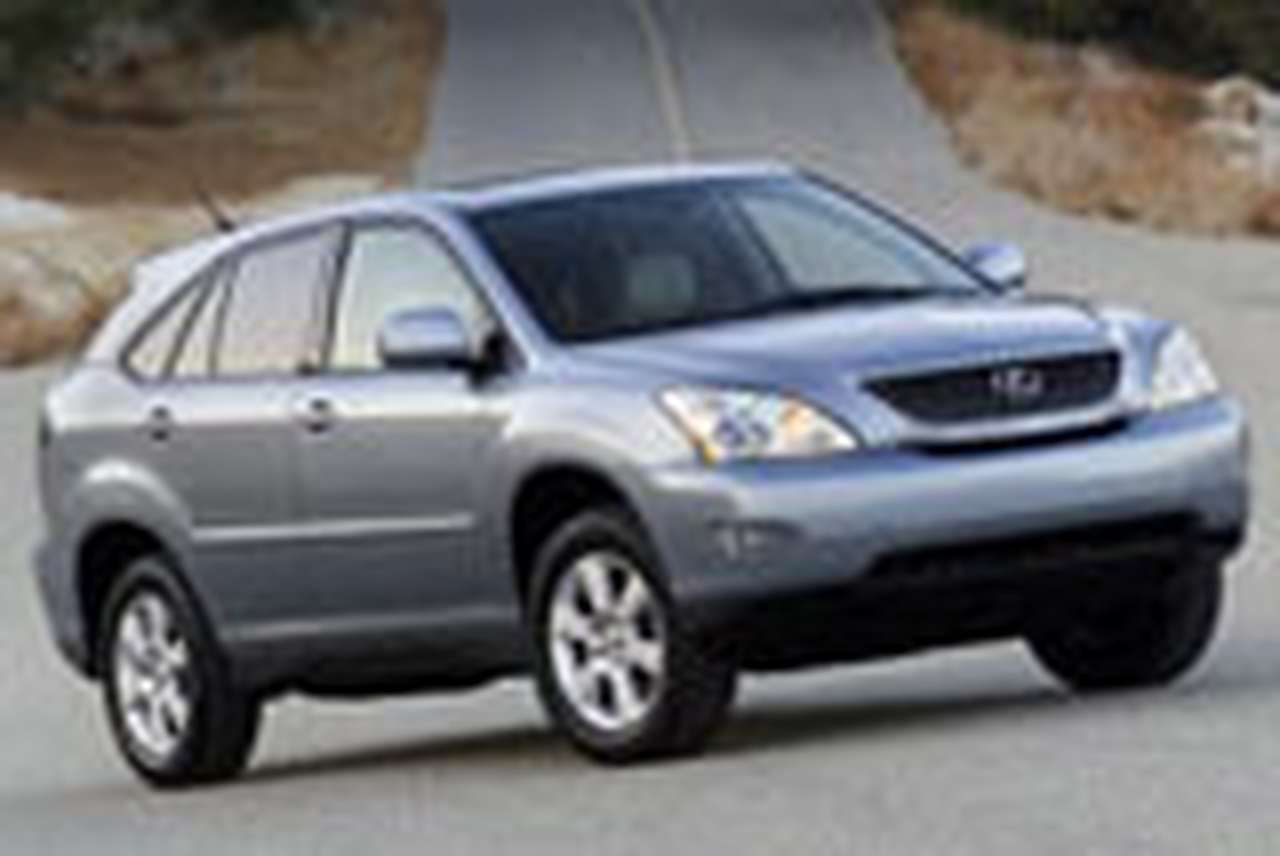 Продажи Lexus увеличиваются седьмой апрель подряд