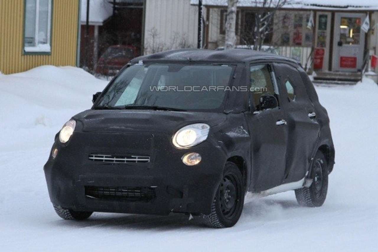 Ожидается, что двигатели и трансмиссии Ellezero одолжит у хэтча 500. Базовым станет 101-сильный мотор 1.4 MultiAir. Позднее обязательно выйдет и «заряженная» версия Abarth со 135-сильным наддувным агрегатом под капотом