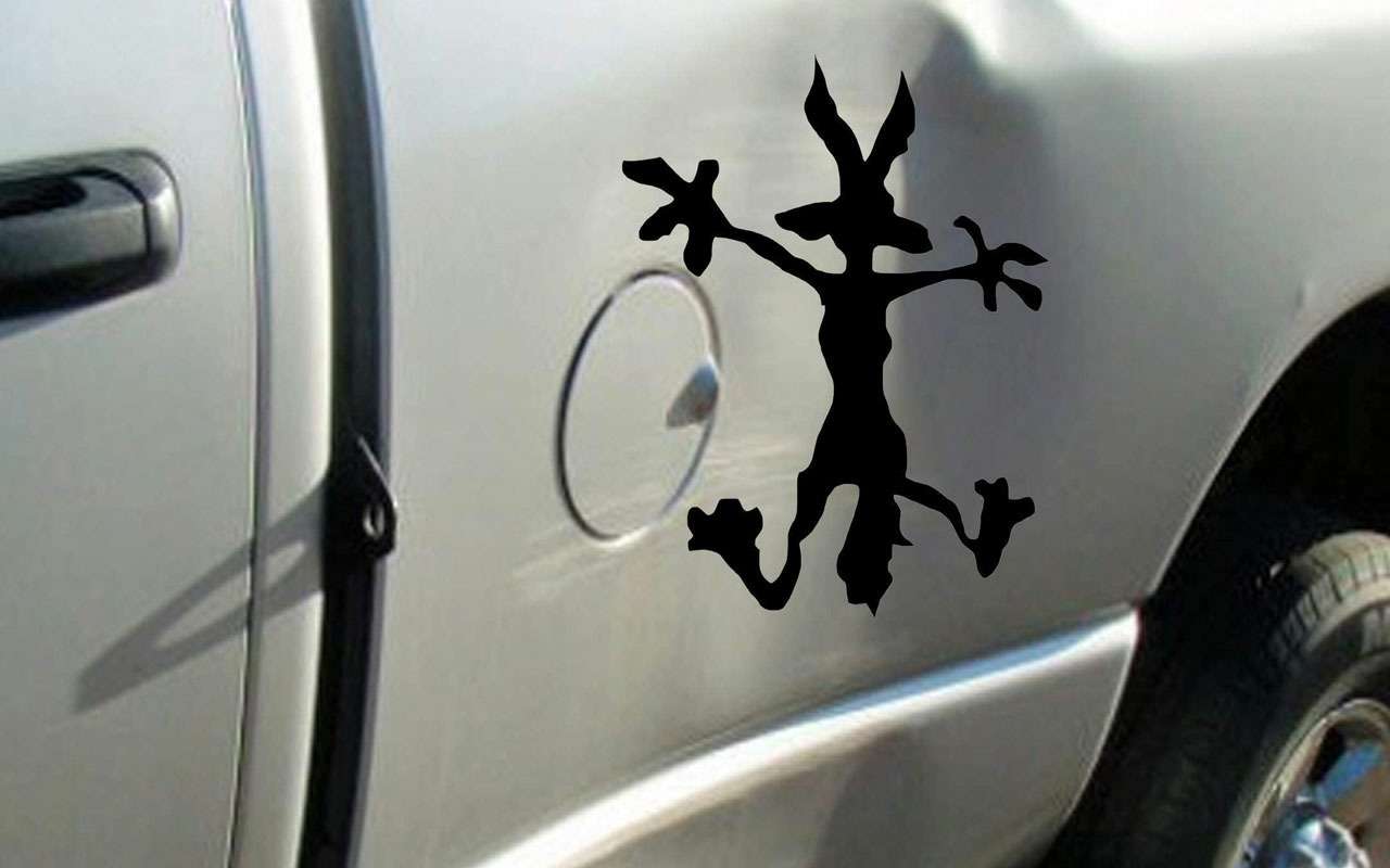 Топ-5 самых необычных повреждений автомобилей