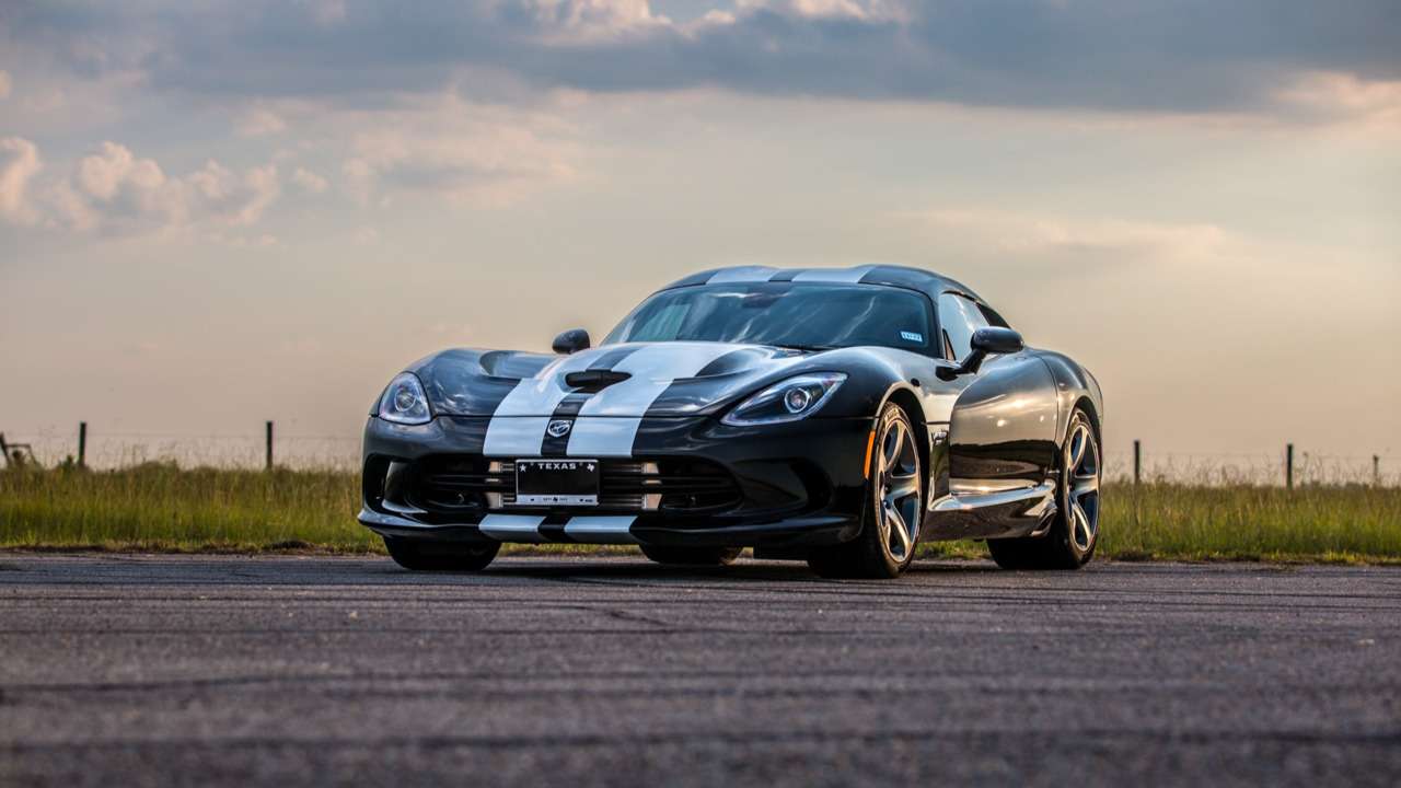 Змеиная «мясорубка»: Hennessey Dodge Viper пугает воем и силой
