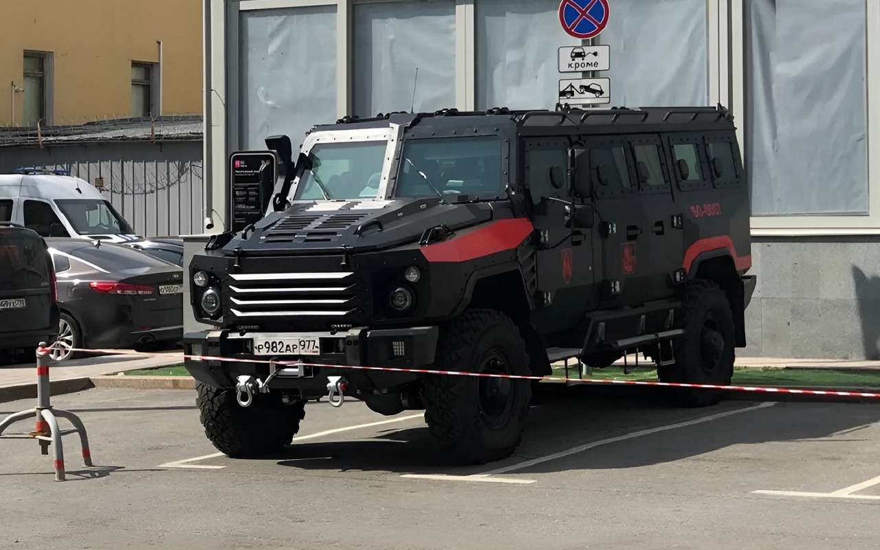 Броневик «Буран»