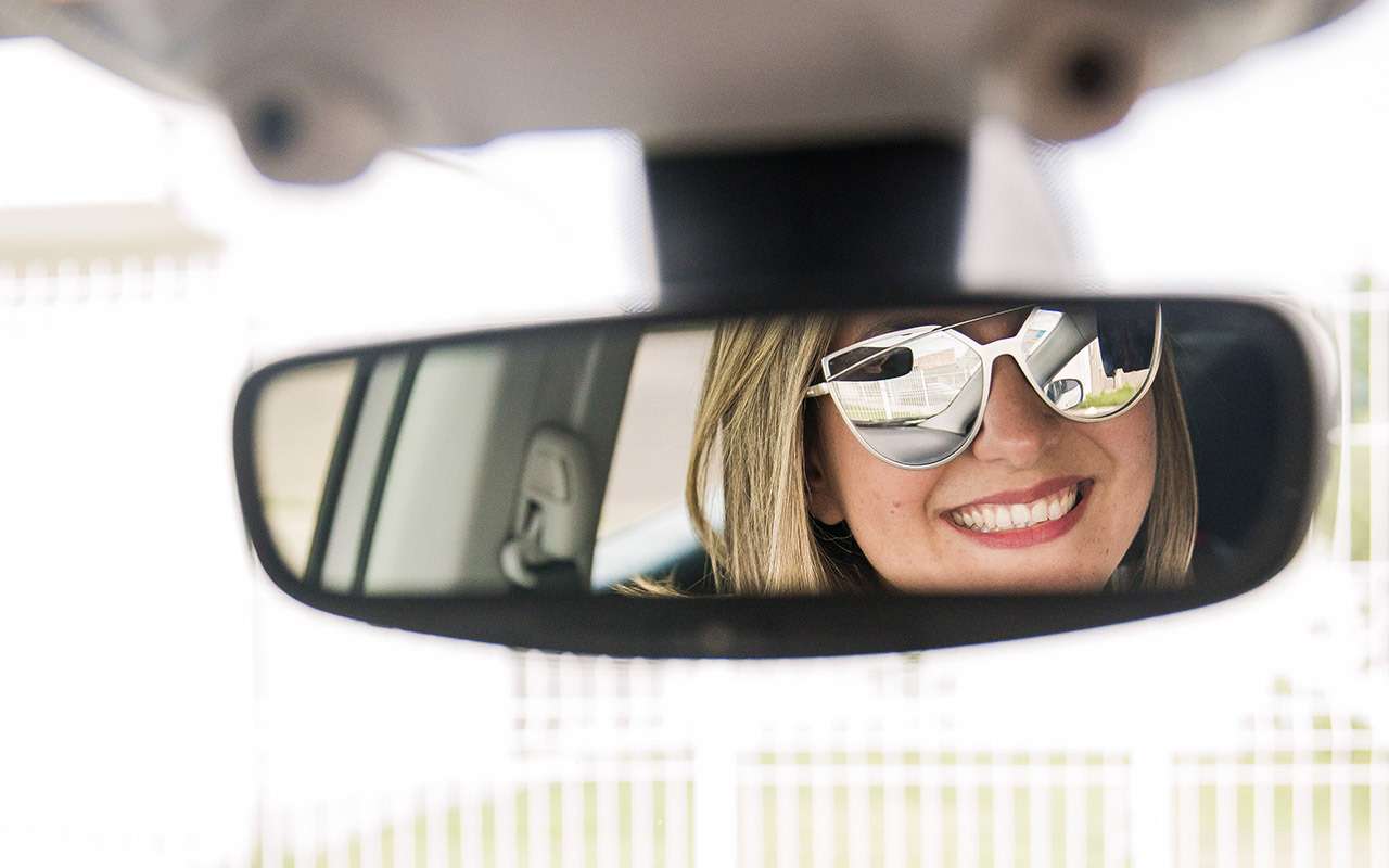 Женщины рассказали, машины какого цвета предпочитают (и это не розовый)