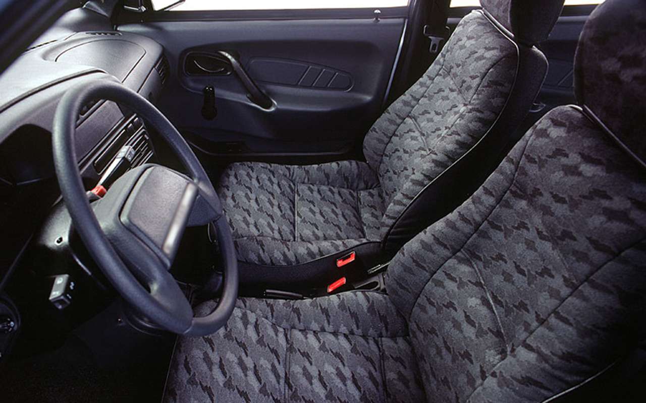 Россияне выбирают отечественный автопром: Lada Samara возглавила рейтинг продаж