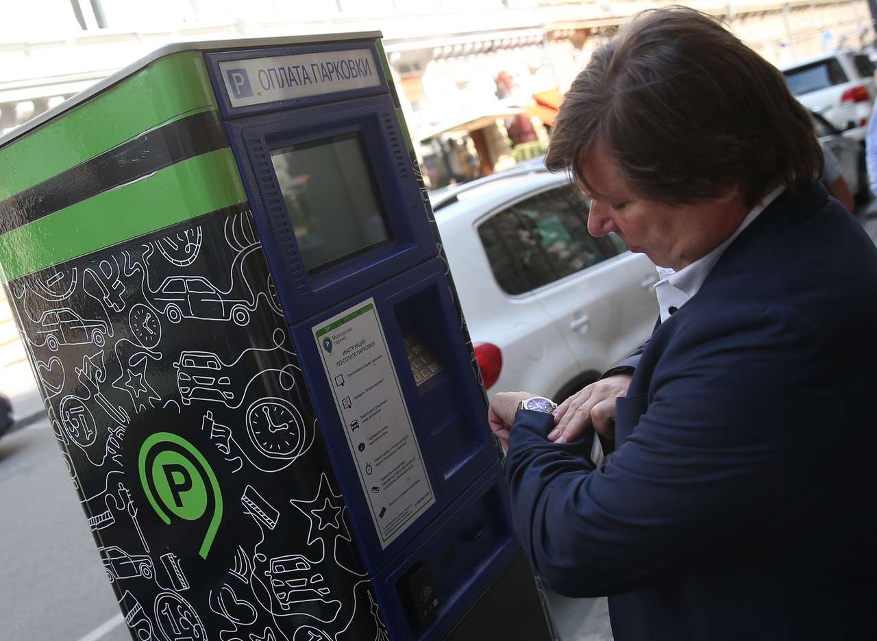 Платная парковка: власти Москвы выполнили свое «обещание»