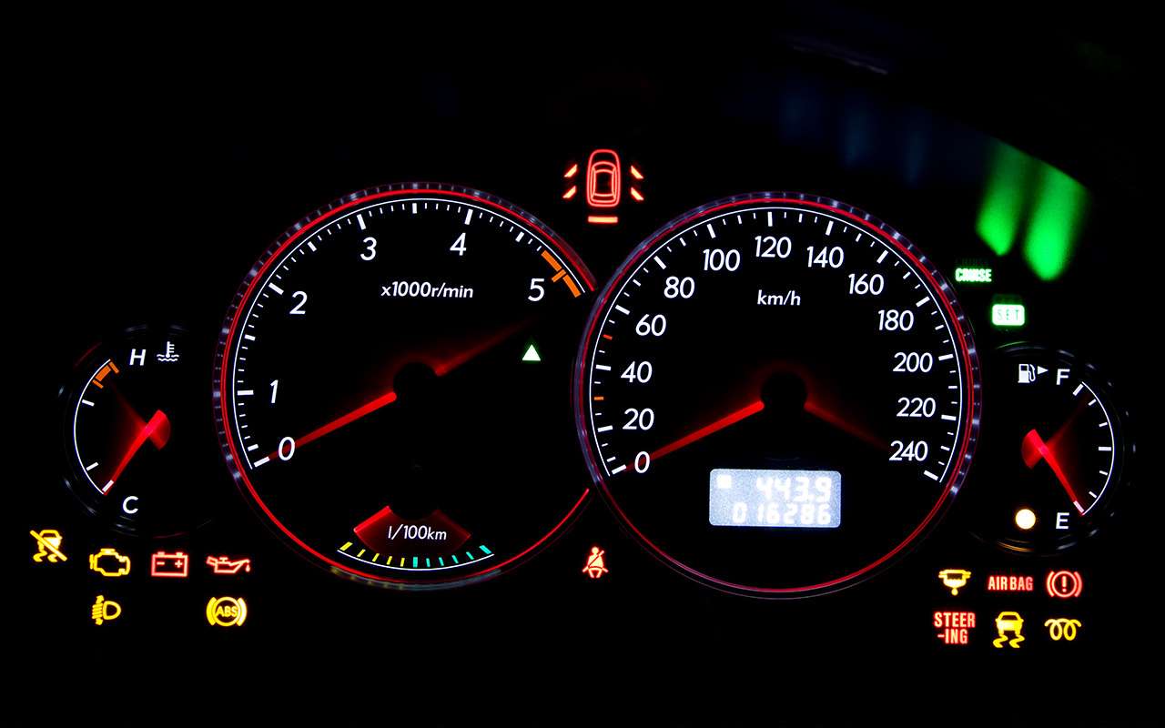 Чертова дюжина автомобильных датчиков: 7 всегда врут и еще 6 —  привирают