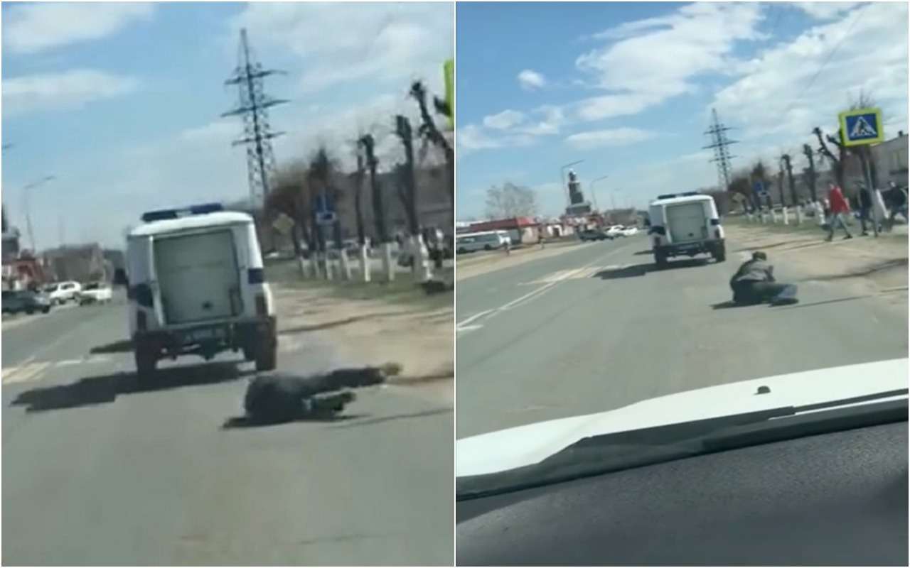 Самый легкий побег: задержанный вывалился из полицейского УАЗа
