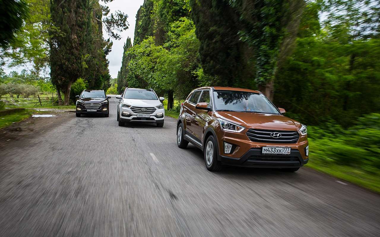 На мероприятие в Абхазию компания Hyundai привезла всю линейку своих кроссоверов. На фоне собратьев классом выше – моделей Tucson и Santa Fe – попенять Крете хочется разве что на слабую шумоизоляцию колесных арок. На скорости гул от шин доминирует в салоне. По комфорту ходовой части и эргономике младший член семьи едва ли не дает им фору. Отставание по насыщенности «наворотами» и качеству материалов вполне естественно, о чем говорит разница в цене.