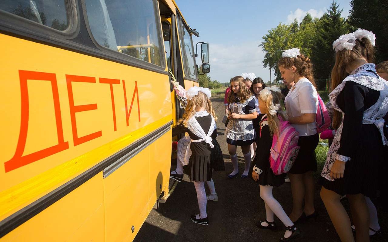 Автомобили скорой помощи и школьные автобусы решили обновить