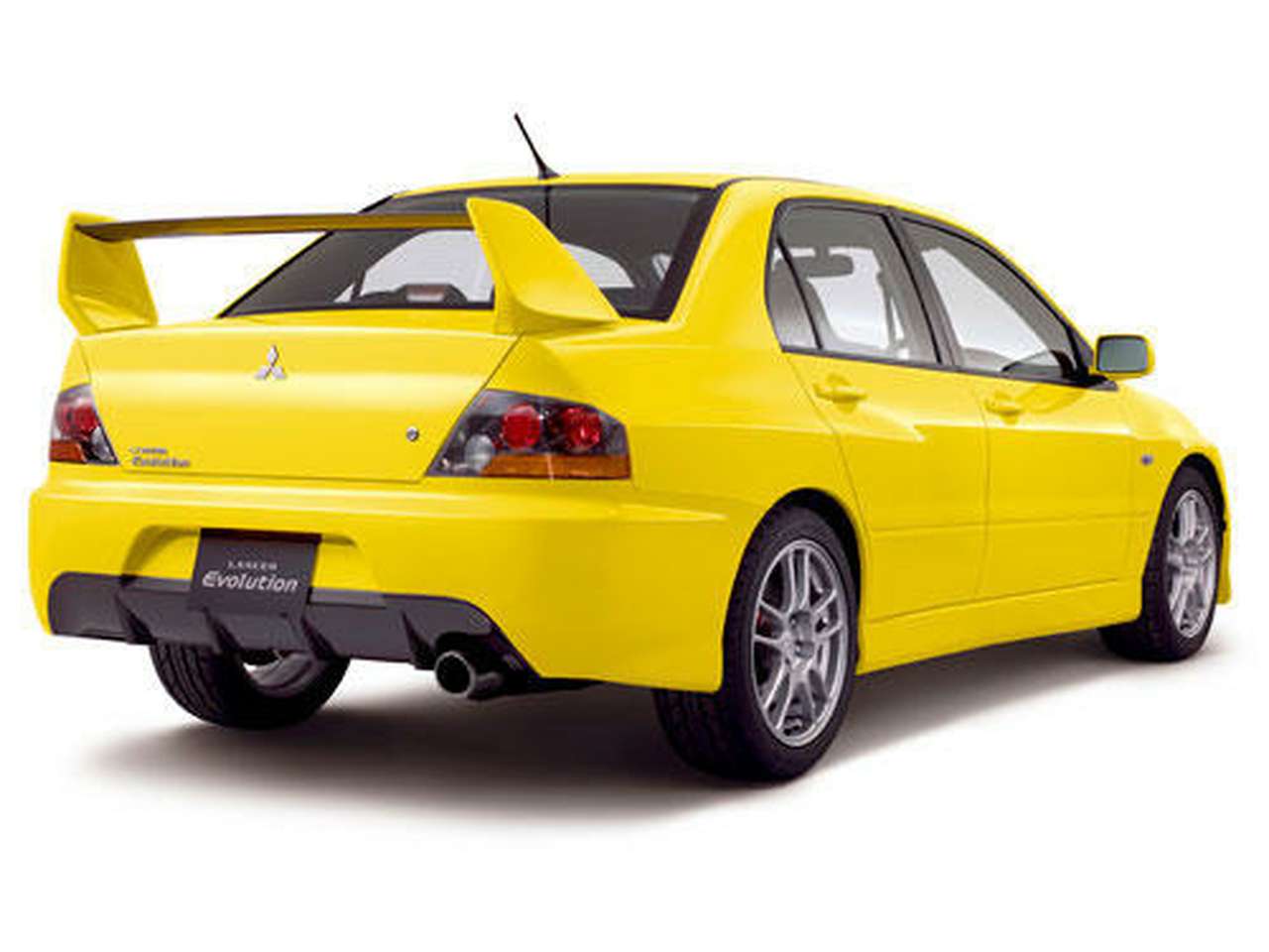 В Японии начались продажи Lancer Evolution IX