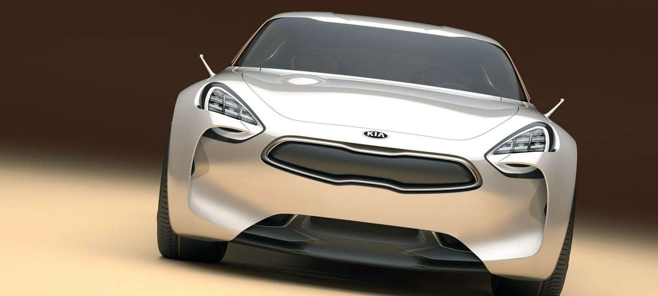 Предсерийный Kia GT покажут через полгода