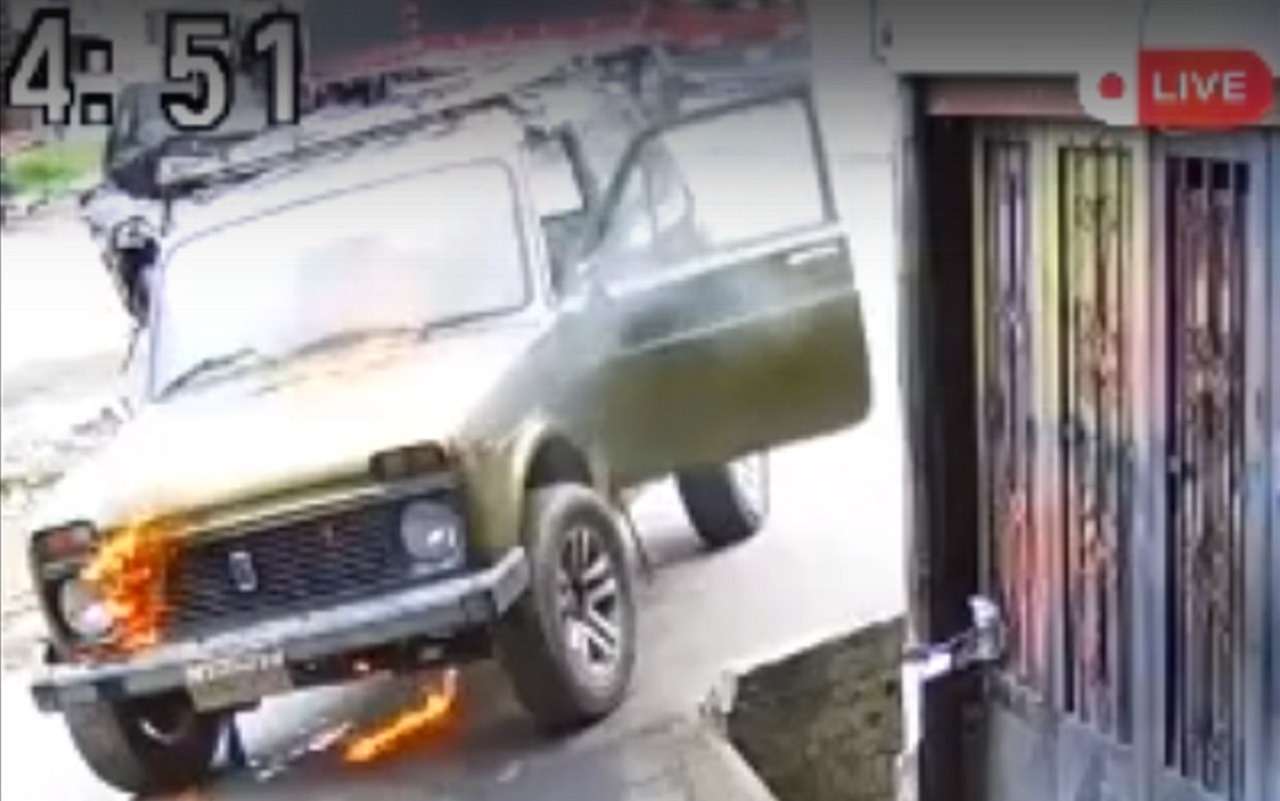 Перед вами загорается Нива, ваши действия (видео)