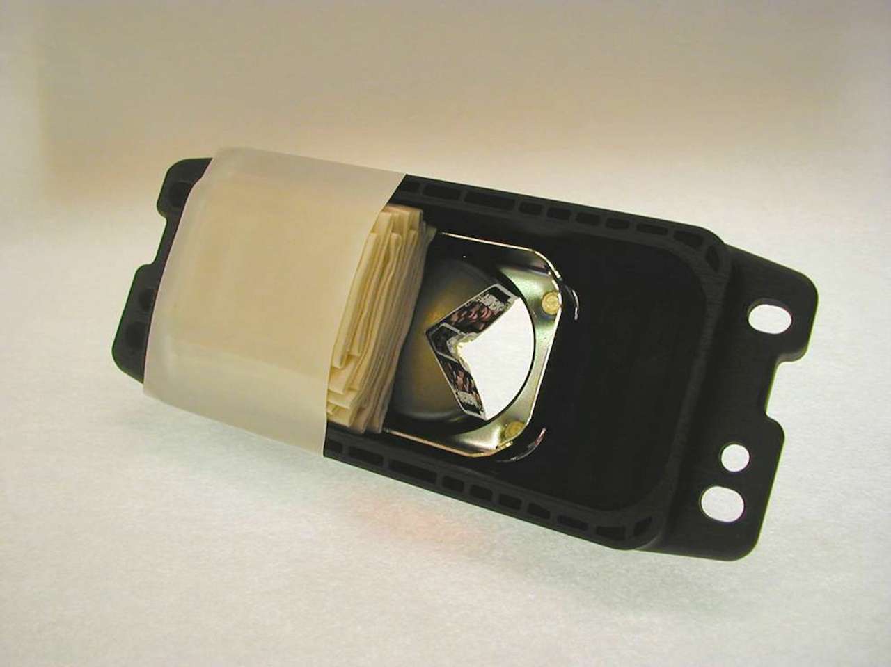 Унифицированная модульная конструкция фронтальных подушек безопасности TRW