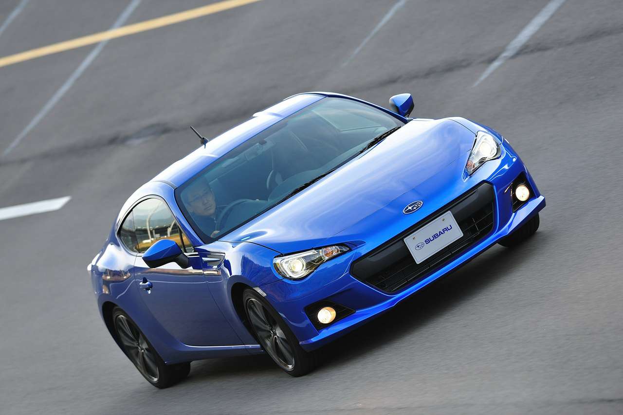 Subaru официально представила купе BRZ