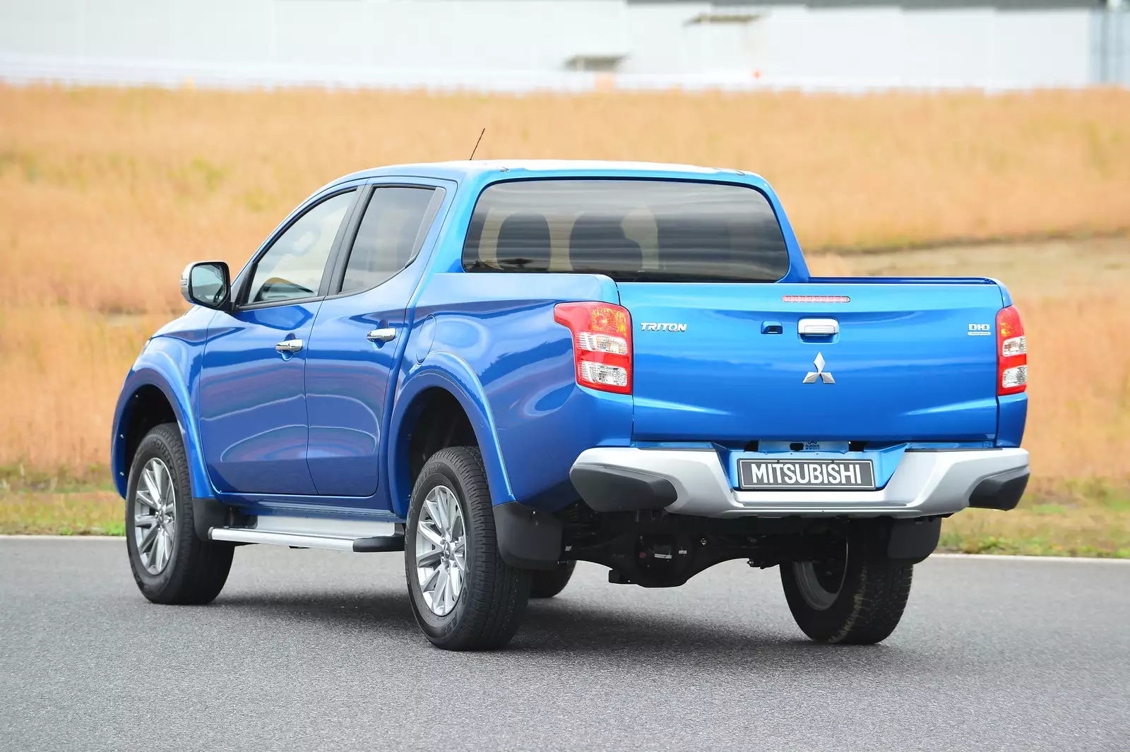 Мицубиси л. Новый l200 Mitsubishi. Митсубиси л200 2017. Mitsubishi l200 2021. Митсубиси л200.