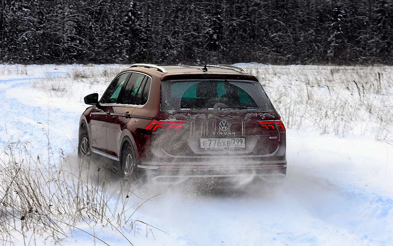 Водителям рассказали, почему во время снегопада труднее всего машинам с АКП