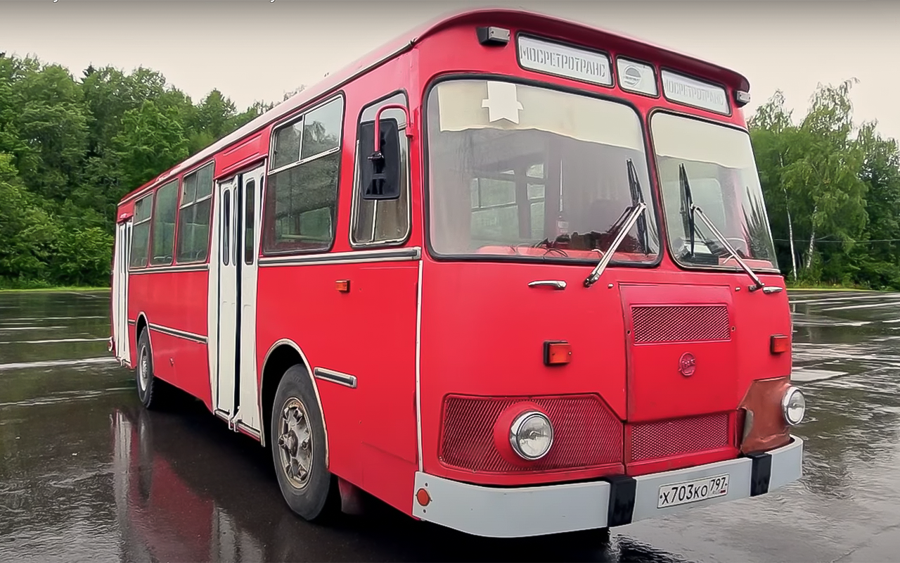 Помните этот ЛиАЗ из детства? Вот в чем секрет его мягкого хода!