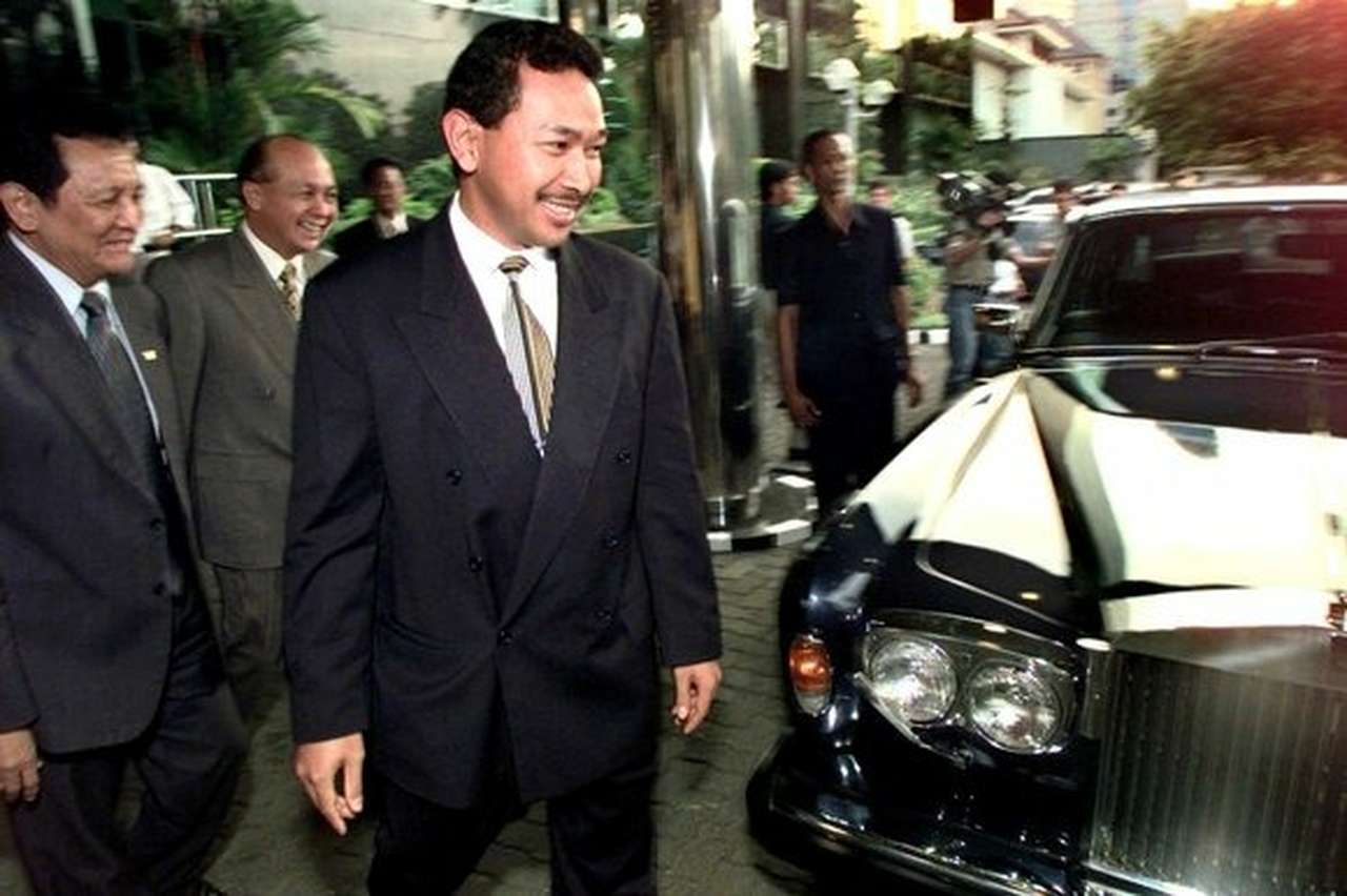 Rolls-Royce подозревается во взятке на $20 миллионов