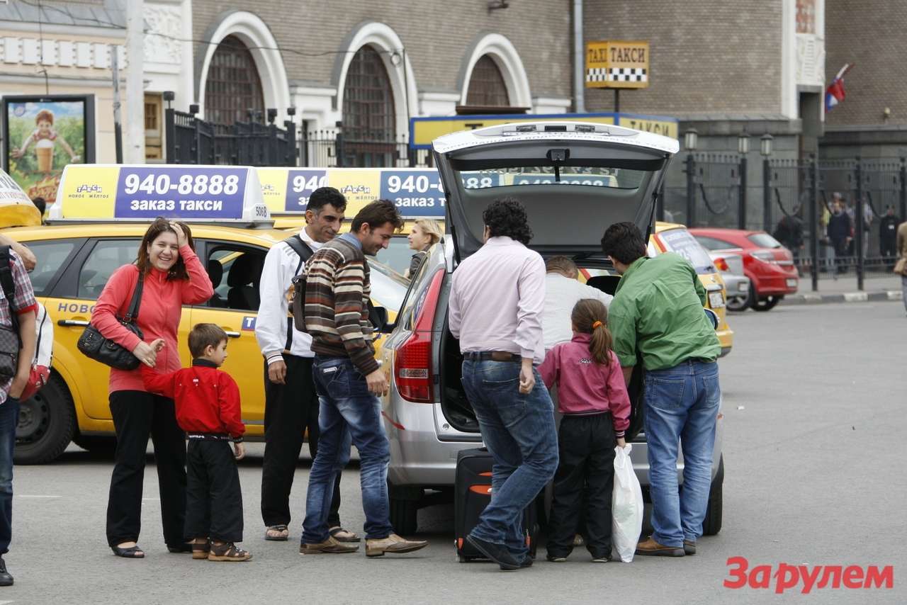 Депутаты предлагают отбирать у «бомбил» права или автомобили