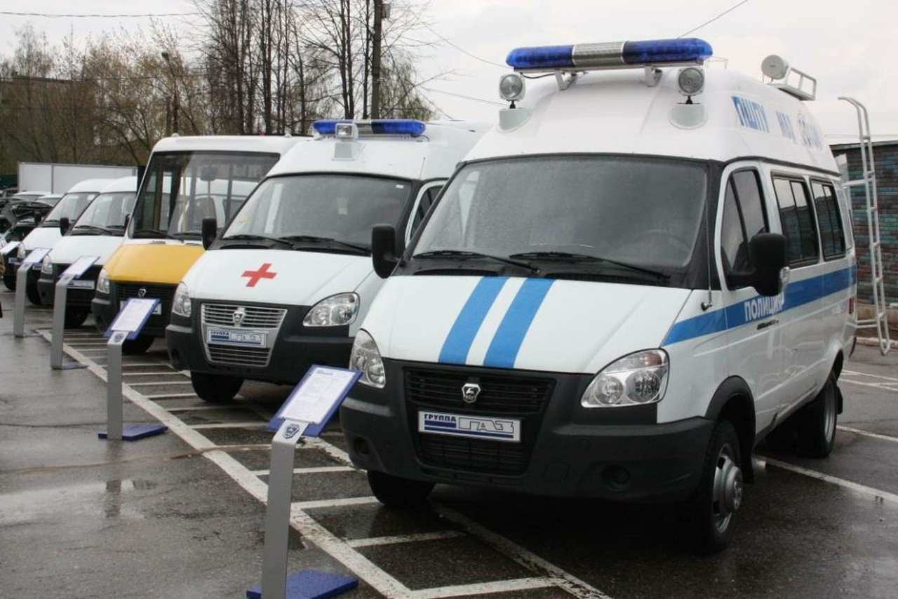 1. Техника марки ГАЗ, представленная участникам Международной научно-практической конференции «Полиция России: вчера, сегодня, завтра»