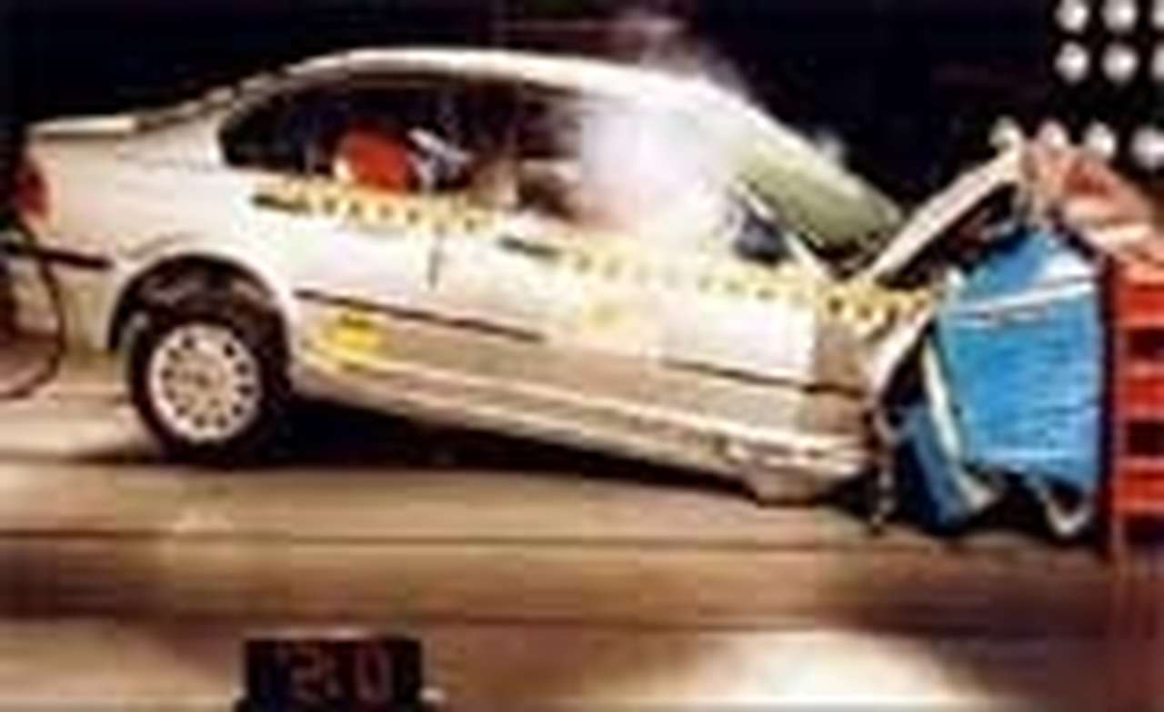 BMW недовольна крэш-тестами новой "пятерки"