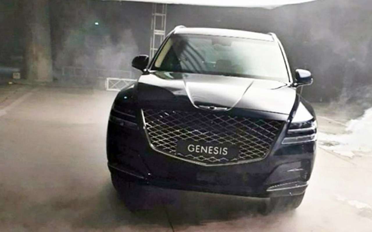 Новый Genesis — первые фото серийного кроссовера