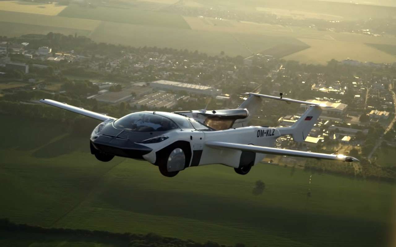 Летающий автомобиль осилил 35-минутный перелет