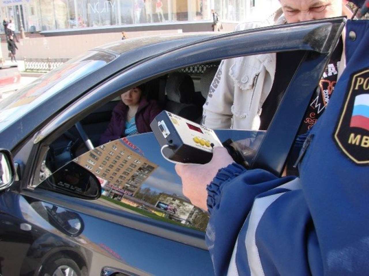 Госавтоинспекция Свердловcкой области растонирует машину бесплатно