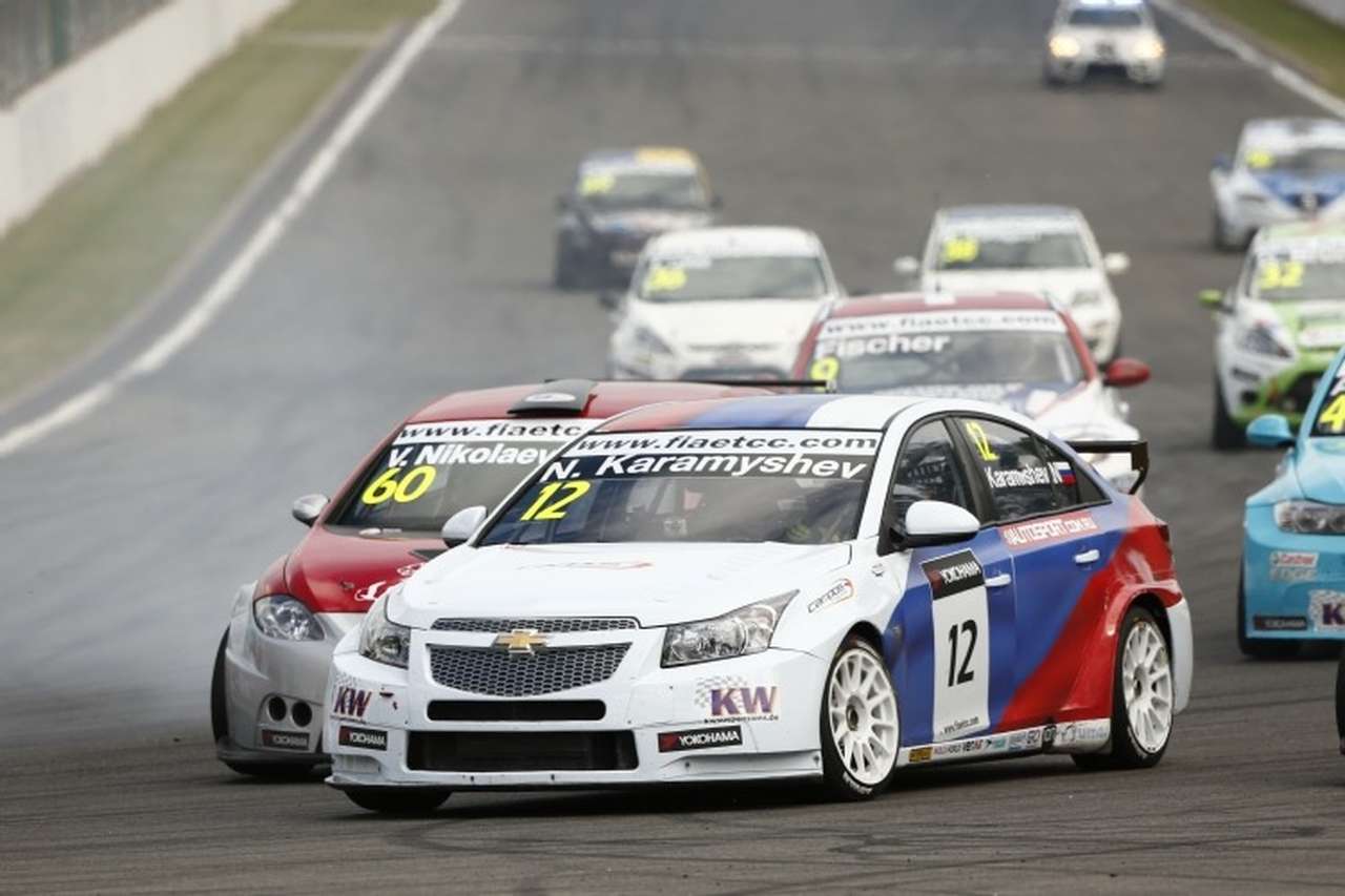 ETCC: Николай Карамышев лидирует