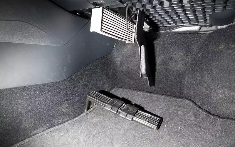 Reproduce Gheară puternic how to change cabin pollen filter peugeot 407 Medicină