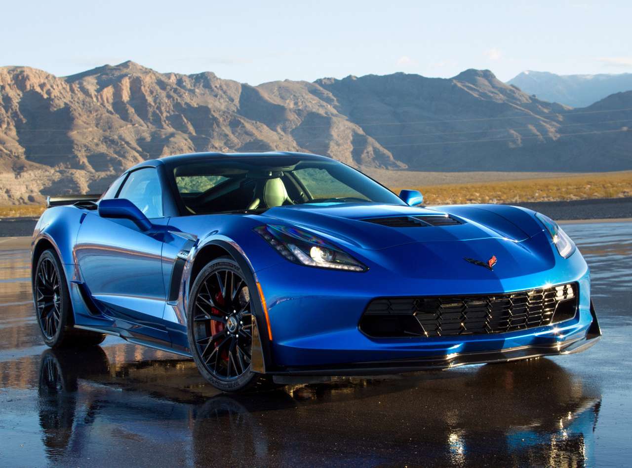 Среднемоторный Chevy Corvette неотвратим, как астероид