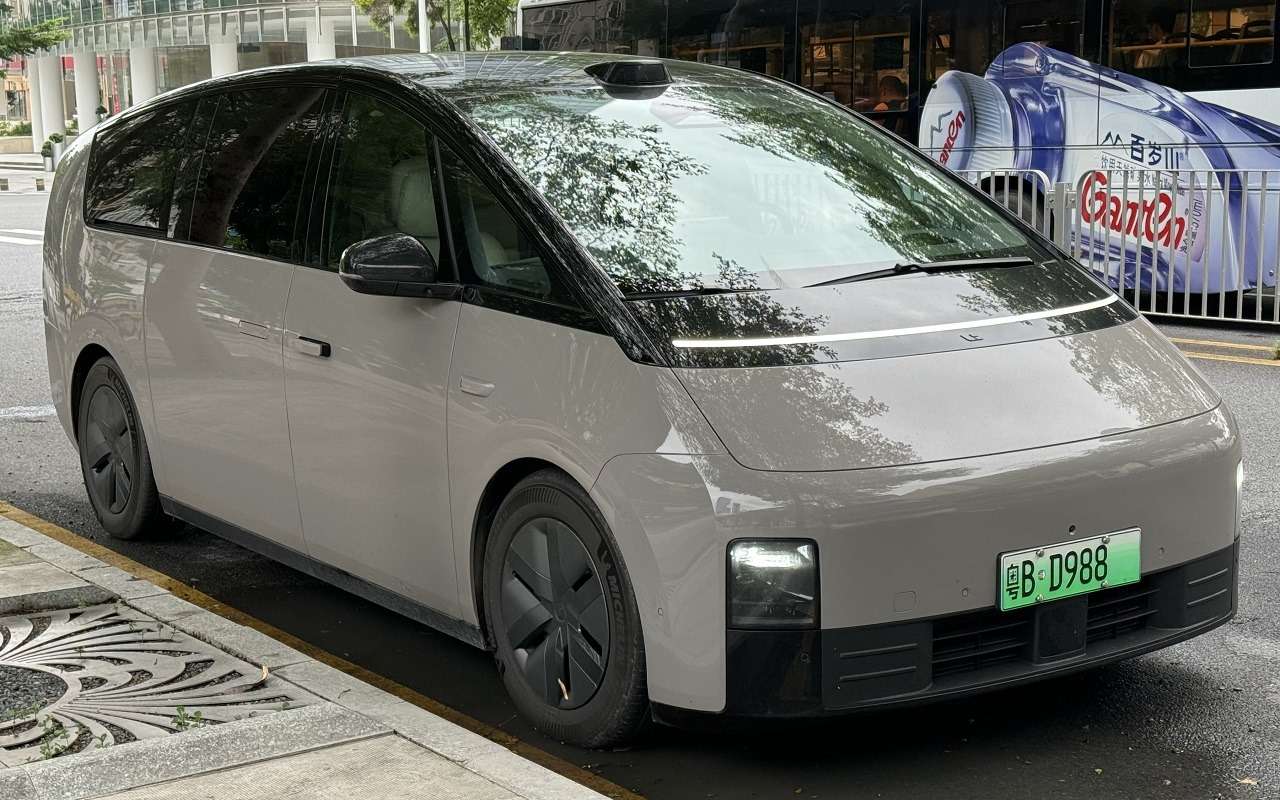 Li Auto Mega