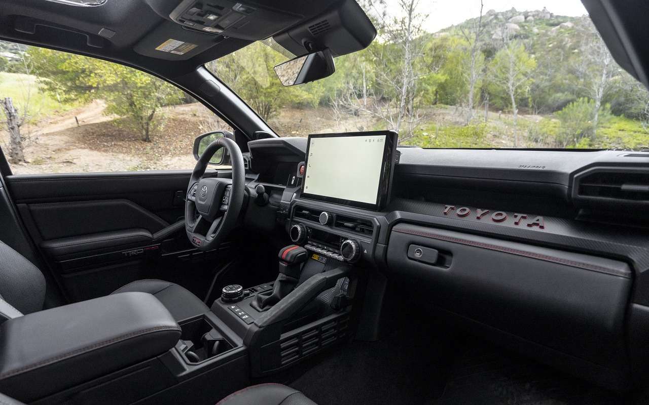 Интерьер Toyota 4Runner