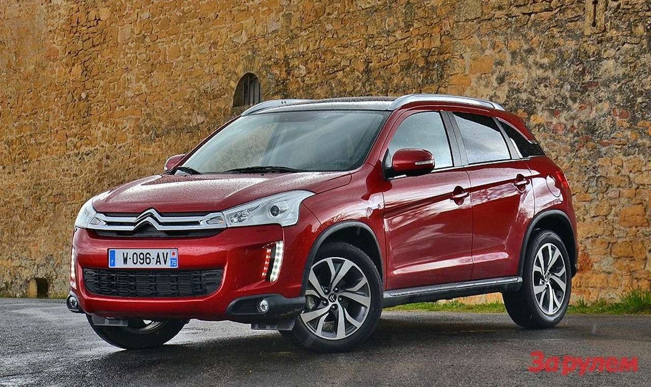 Все наружные детали под хром в Citroen теперь покрываются новым составом. В компании достаточно наслушались негативных откликов со стороны российских клиентов, чтобы создать новый сотав, который защитит детали от реагента и русских зим. 