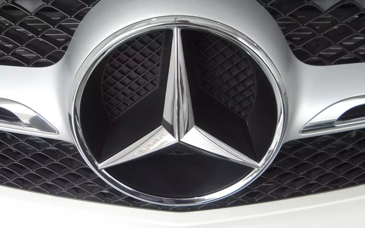 Продажи Mercedes-Benz в России резко выросли: какие машины покупают