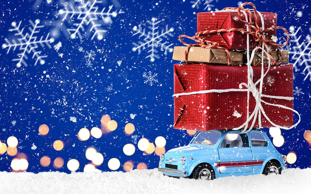 Новогодних скидок не будет: дилеры решили подзаработать