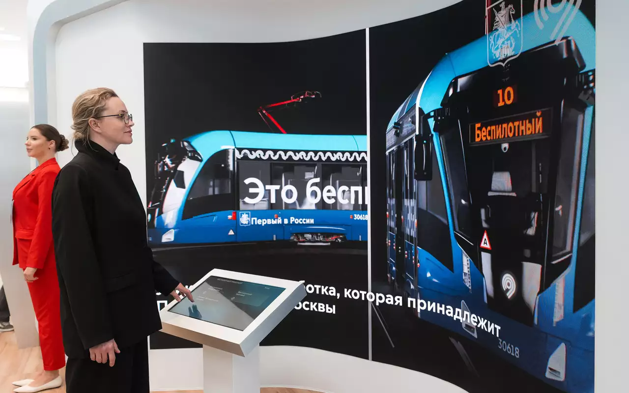 Биометрия, беспилотные технологии и «умные» светофоры: что Москва привезла на транспортный форум