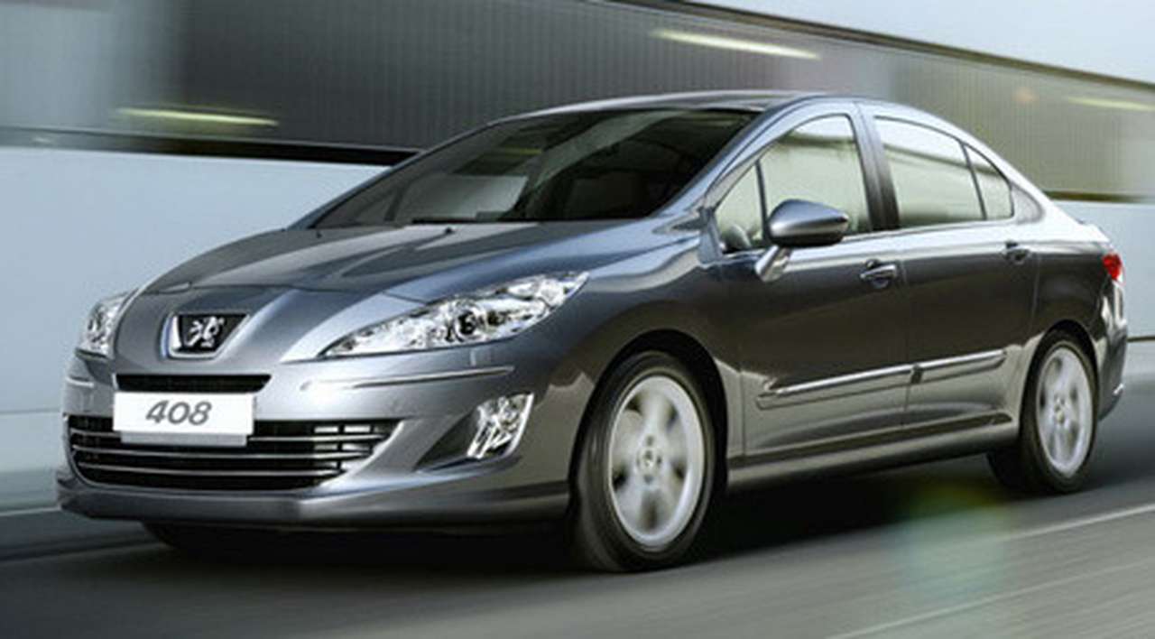 Китайский вариант Peugeot 408 с моторами 106 л.с. и 147 л.с.