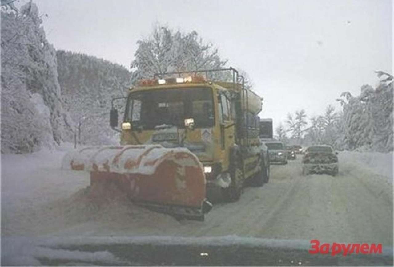 Водителей грузовиков будут арестовывать за езду на летней резине