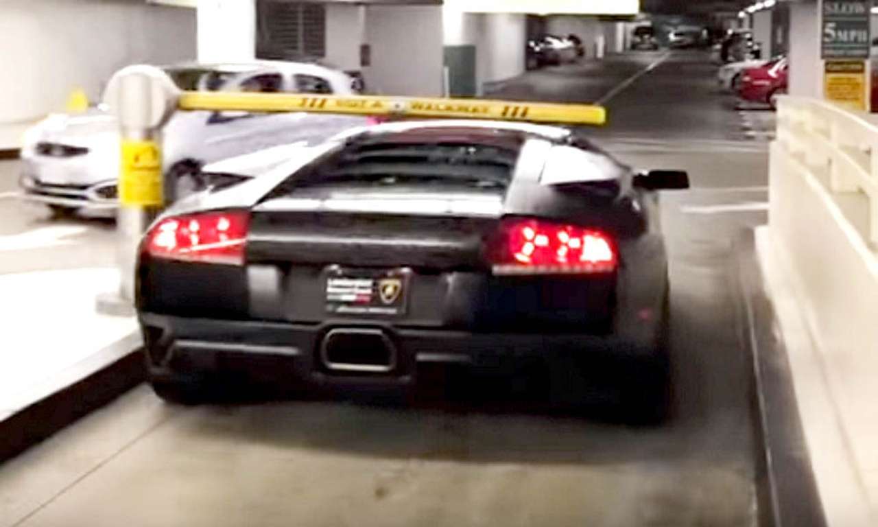 Лайфхак: как не оплачивать паркинг? Купи Lamborghini!