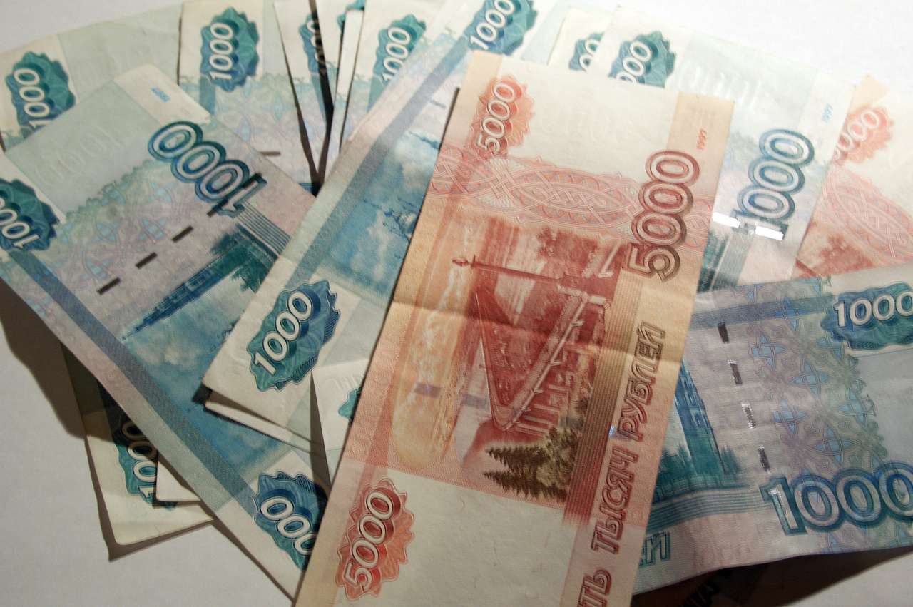 Госдума снизила штрафы с большегрузов