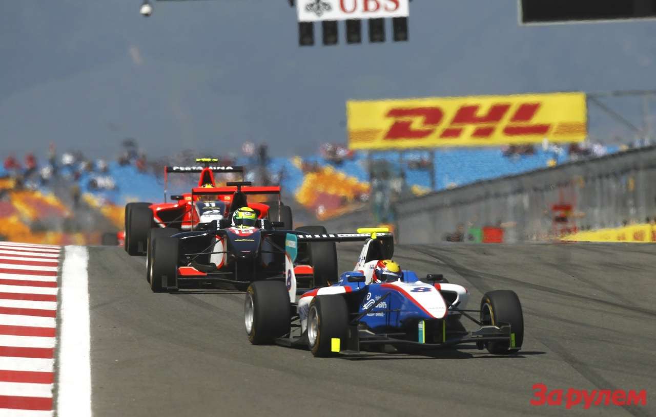 Первая гонка в GP3 для Максима Зимина получилась строго по правилу «блин комом».