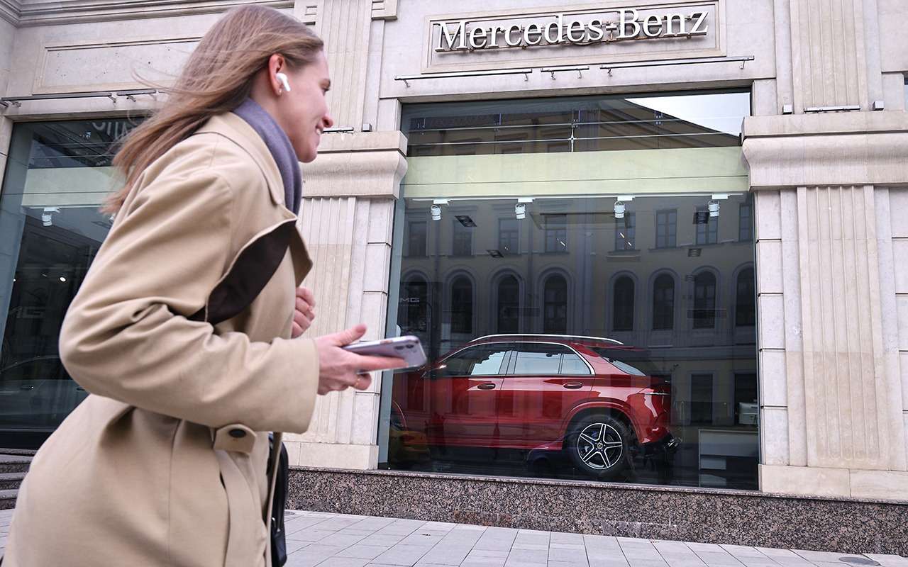 «Премиум» сравнялся по цене с бюджетными авто: интересно почему?