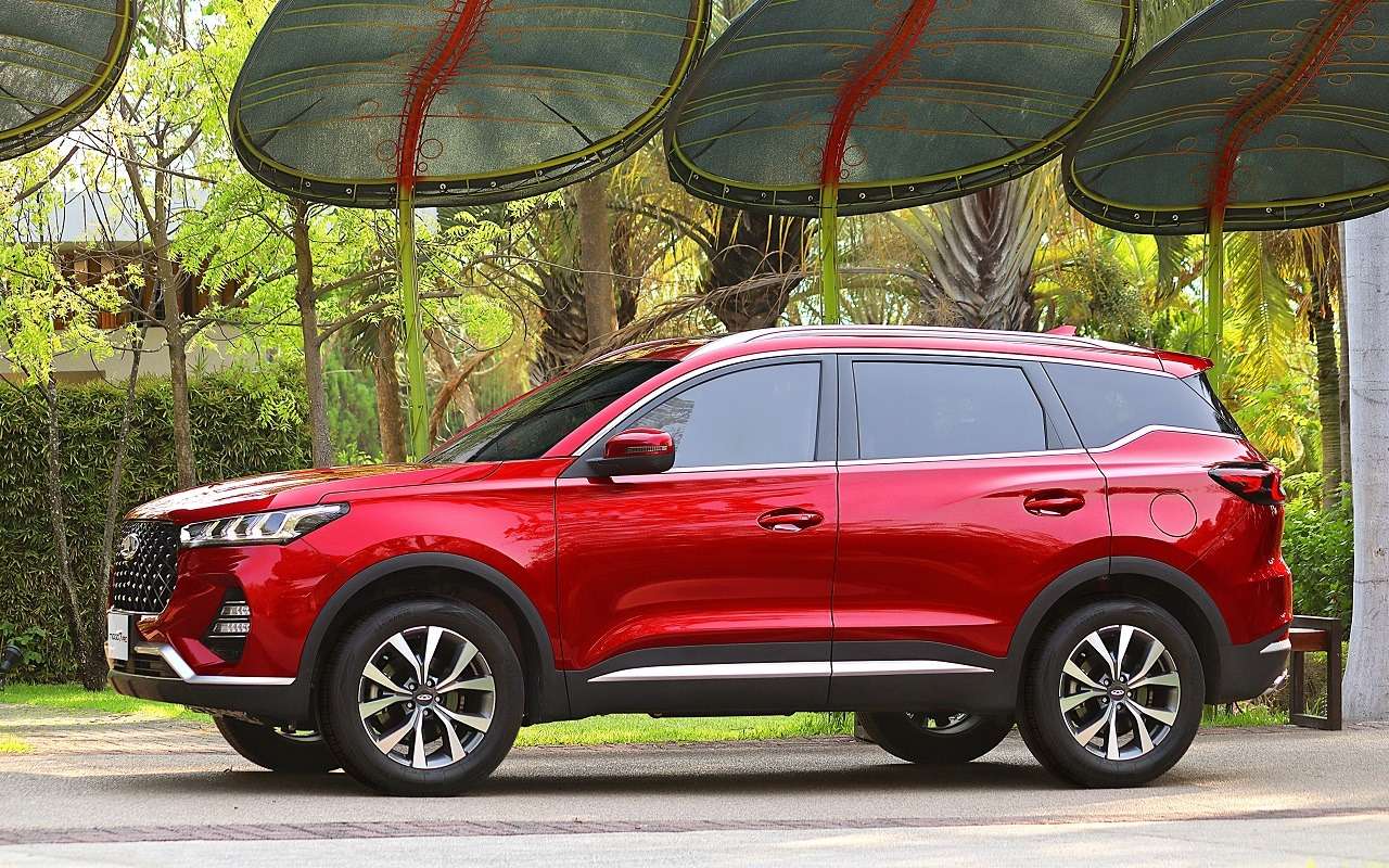 Новую Chery Tiggo 7 Pro продают за 2,6 млн рублей, а Opel Insignia с пробегом — дешевле 1 млн