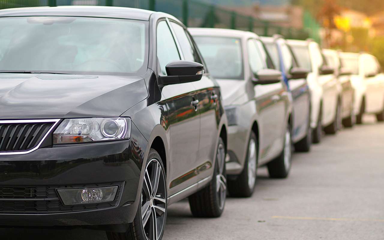 Дилеры наконец сказали правду: автопродажи падают