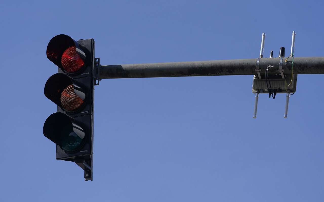 Мигающий желтый хотят отменить! Мнение наших читателей